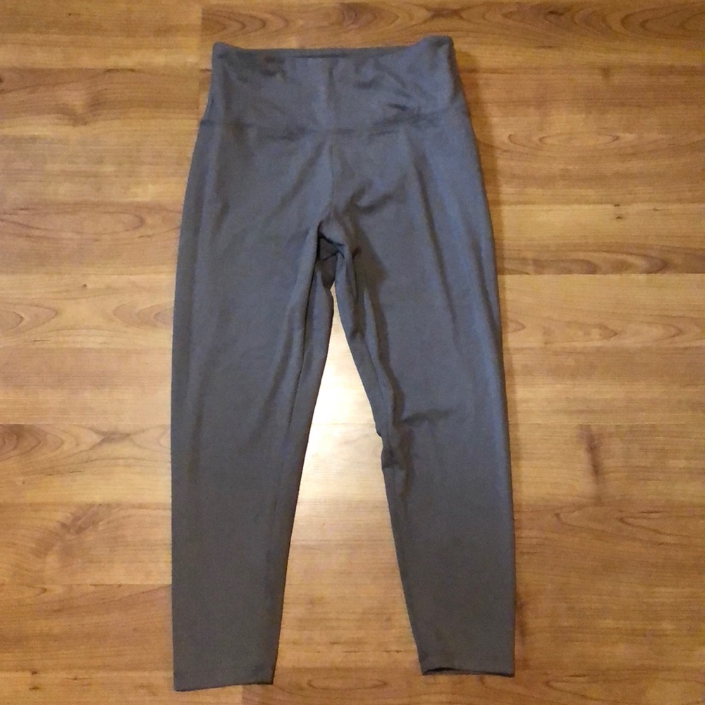 WORKOUT LEGGINGS
